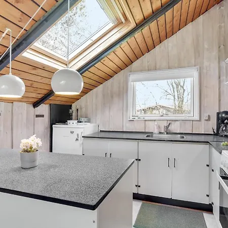 Gorgeous In With Kitchen Σπίτι διακοπών Dannemare